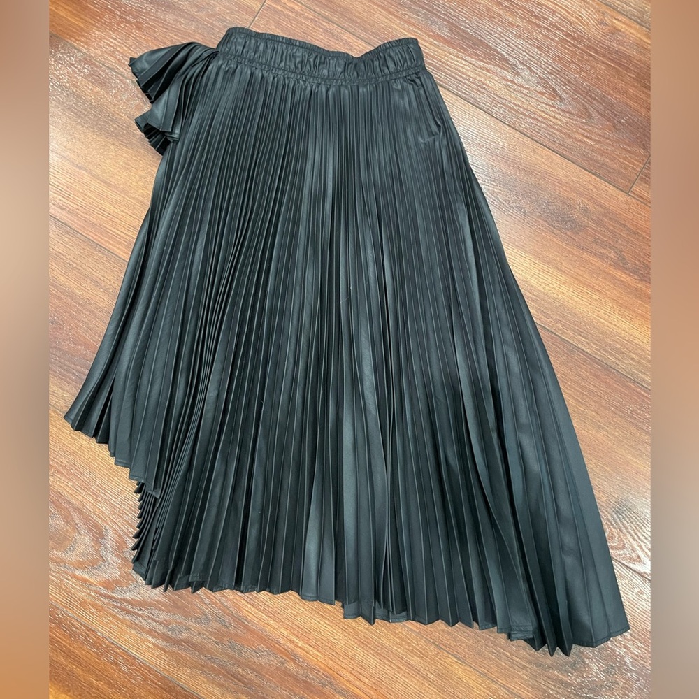 Clu Pleated Black Skirt- USA Made, Women’s Size Small